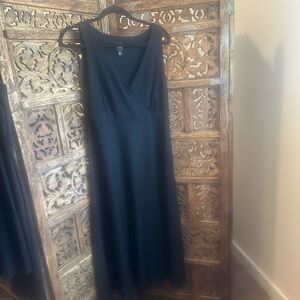 Eileen Fisher Black Sleeveless V-Neck Maxi Dress Size M